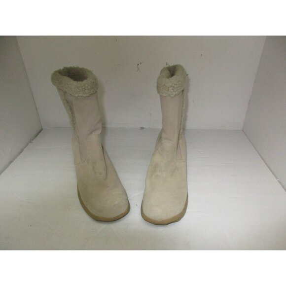 St. John's Bay Shoes - St. John's Bay Women's Waterproof Boot Tan Size 7.5 NWD !!!